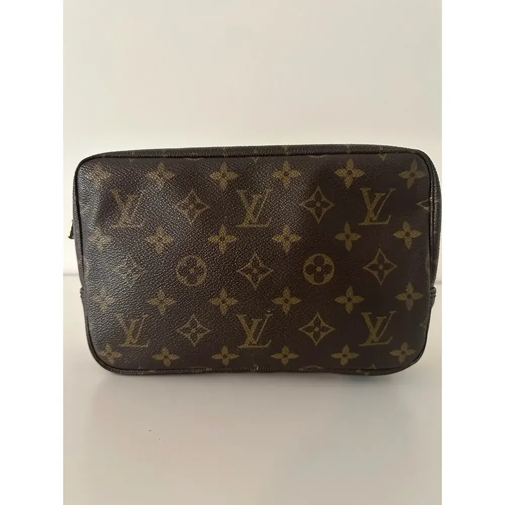 Louis Vuitton Monogram Toiletry Pouch - Picture 3 of 14